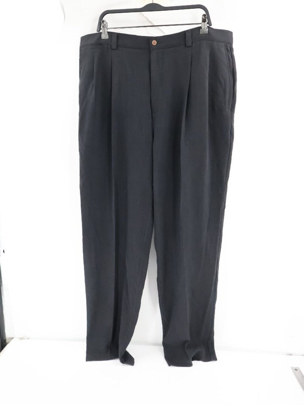 NWT Tommy Bahama Pants Mens 42 L34 Silk Pleated herringbone High Rise Black - Picture 1 of 11